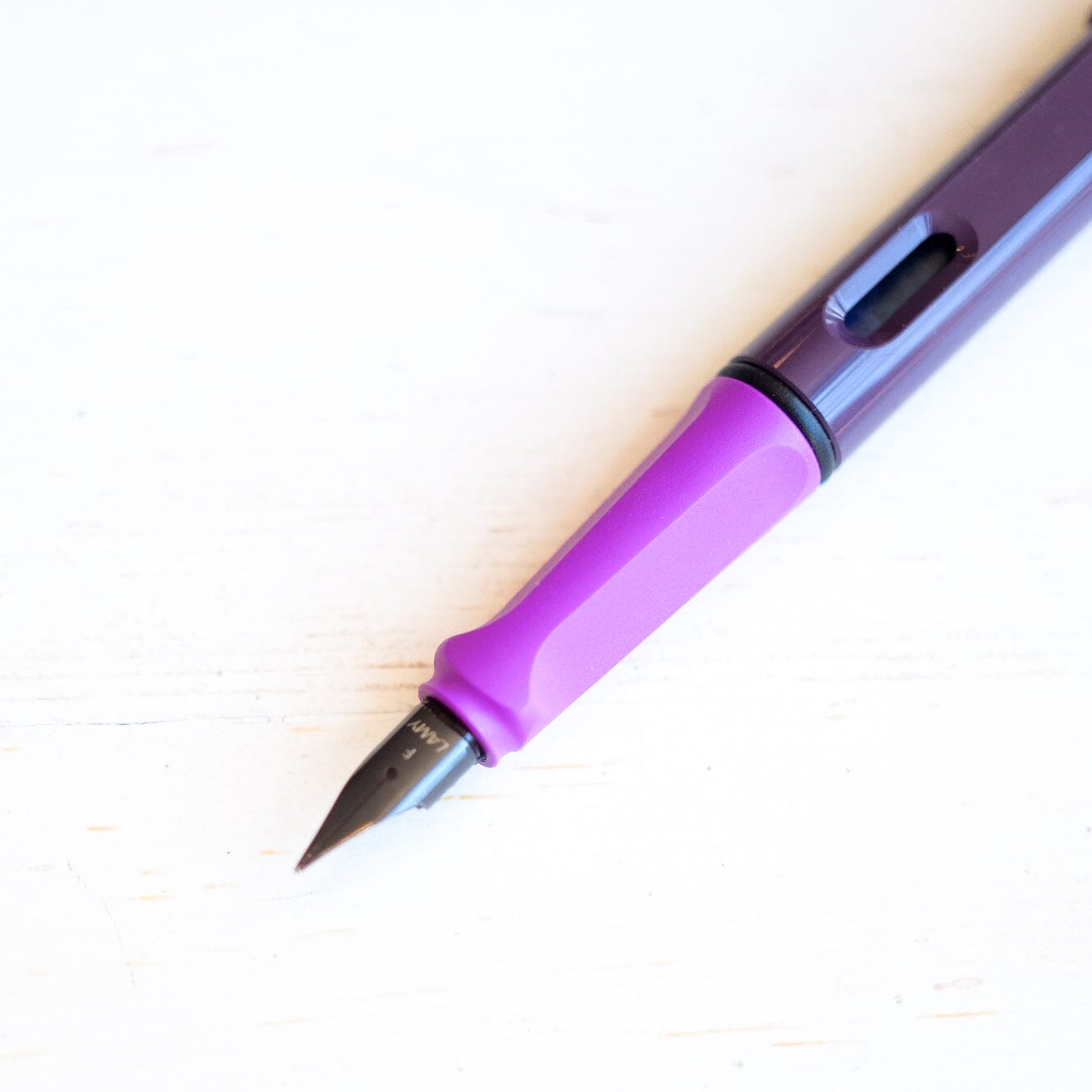 LAMY Safari Fountain Pen - Violet Blackberry LAMY Pen Papillon Press 