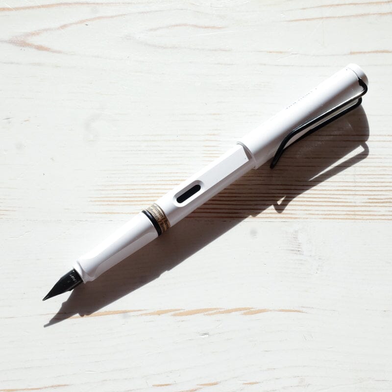 Lamy Safari Fountain Pen - White/Black – The Pleasure of Writing